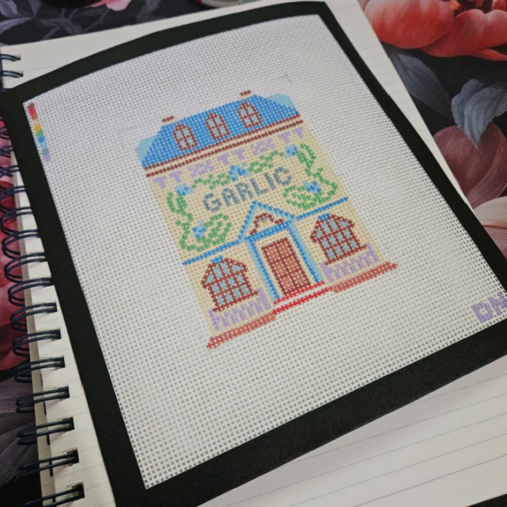 NEEDLEPOINT - Hand painted Canvas - Lenox Spice Jar - Garlic - Cross stitch